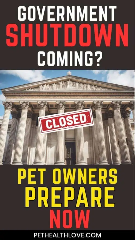 courthouse with a closed sign